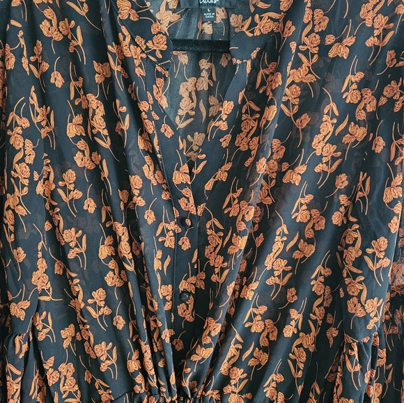 Lulu's long sleeve dress - Picture 6 of 6